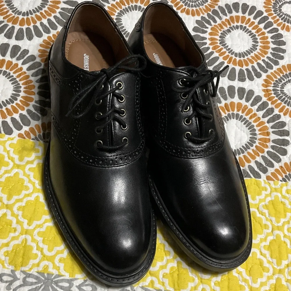Classic Black Men's Oxford Shoes